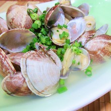 Manila clams steamed with sake