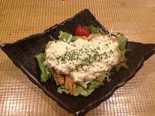 Fried chicken with vinegar and tartar sauce