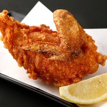 Deep-fried chicken skewer