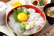 Baby sardine rice bowl