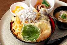 Mixed tempura and small shrimp rice bowl