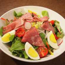 Roast beef salad