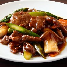 Stir-fried beef with oyster sauce