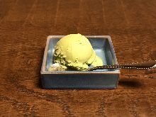 Matcha ice cream