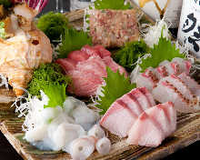 Assorted sashimi of the season