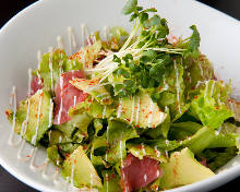 Tuna and avocado salad