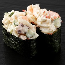 Gunkan sushi rolls