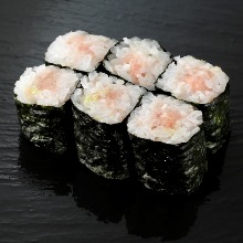 Negi toro (minced tuna with green onions) sushi rolls