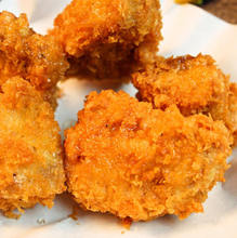 Marinated deep-fried tuna cheek (seasoned with soy sauce)