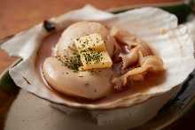 Grilled scallop with butter