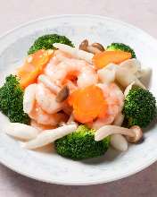 Stir-fried shrimp with salt