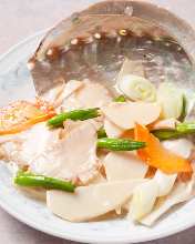 Stir-fried seasonal vegetables and garlic