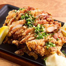 Marinated deep-fried chicken (seasoned with soy sauce)