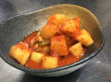 Cubed daikon radish kimchi