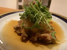 Marinated deep-fried chicken (seasoned with soy sauce)