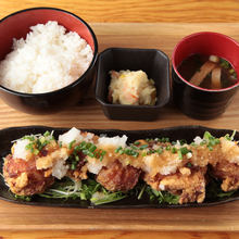 Fried chicken set meal