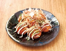 Takoyaki (octopus balls)