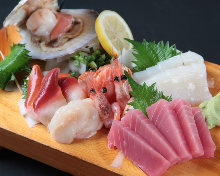 Assorted sashimi