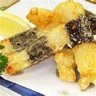 Seaweed-wrapped fried food