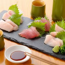 Assorted tuna sashimi