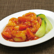 Stir-fried shrimp in chili sauce