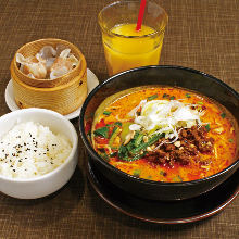 Chinese noodles in Sichuan-style sesame paste soup