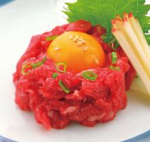 Horse meat tartare