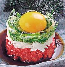 Horse meat tartare