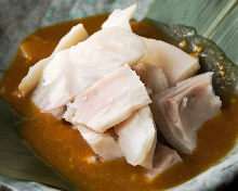 Tonsoku (pig's trotters)