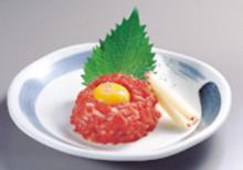 Horse meat tartare