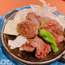 Teppan-grilled beef skirt steak