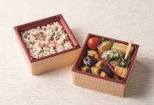 Seasonal dish in a lacquered box