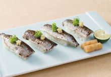 Pacific saury sushi
