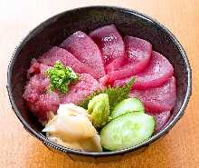 "Tekka" raw tuna rice bowl