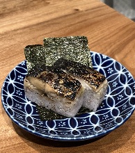 Grilled mackerel pressed sushi