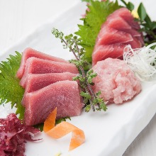 Assorted tuna sashimi