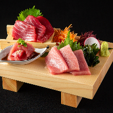 Assorted tuna sashimi