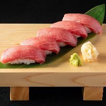 Chutoro (medium fatty tuna)