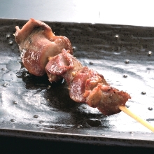 Grilled gizzard skewer