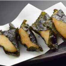 Seaweed-wrapped fried food