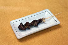 Grilled gizzard skewer