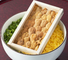 Sea urchin rice bowl