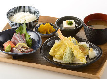 Tempura meal set with sashimi