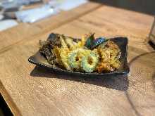 Assorted vegetable tempura