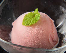 Strawberry ice cream