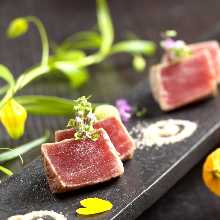 Tuna sashimi