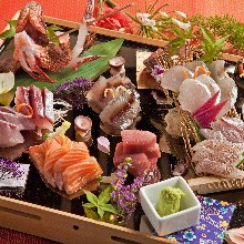 Assorted sashimi