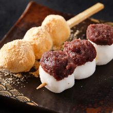 Dango (skewered rice dumplings)