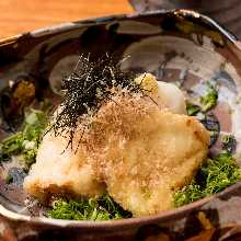 Deep-fried tofu in broth