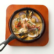 Seafood paella